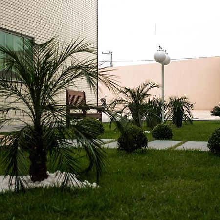 Vera Cruz Business Hotel Acailandia Bagian luar foto