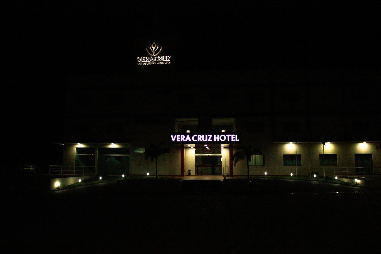 Vera Cruz Business Hotel Acailandia Bagian luar foto