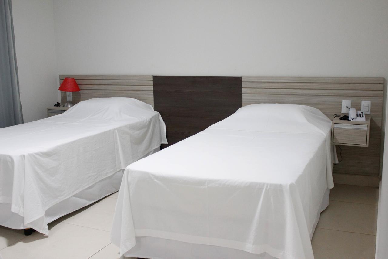 Vera Cruz Business Hotel Acailandia Bagian luar foto